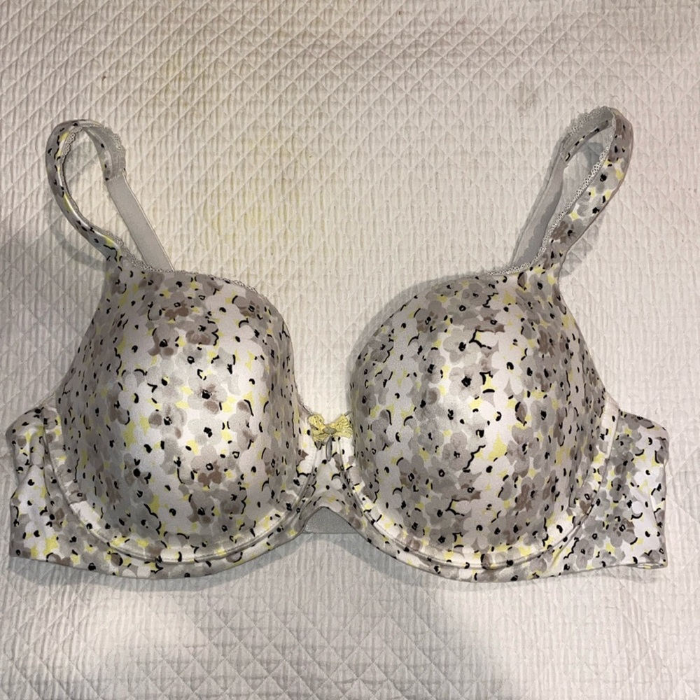 Victorias Secret Size 38D Demi-Buste Floral Print